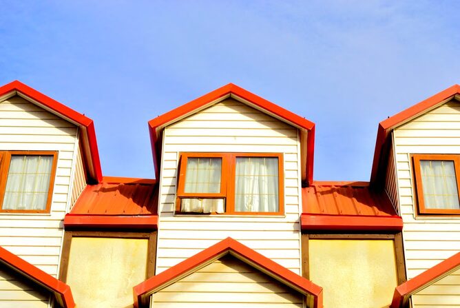 Are Prefabricated Houses Built to Last? Here’s What Experts Say